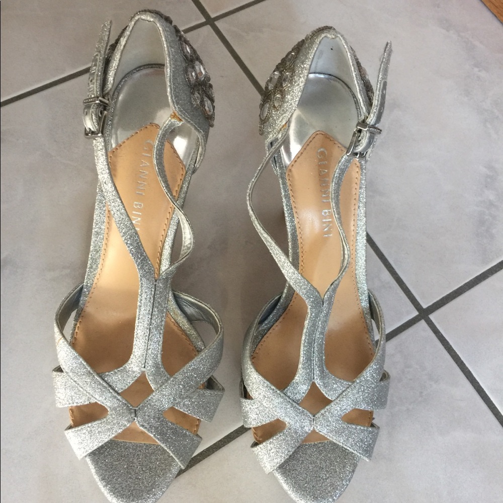 Gianni Bini Pumps